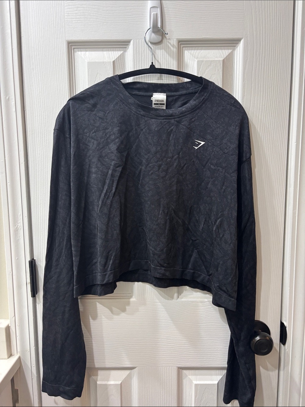 Gymshark Black Cropped Long-Sleeve Shirt